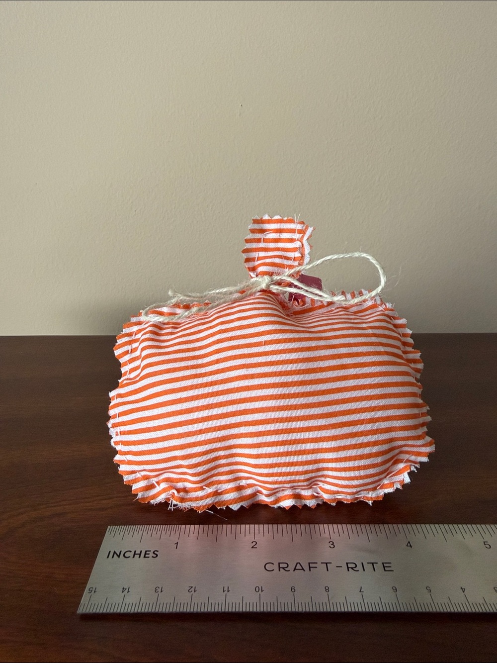 Petite Primitive Pumpkin